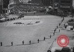 Standbild kommunistische Demonstration Berlin Deutschland, 1949, aus Sekunde 39 historischem Filmmaterial Videoclip 65675065705