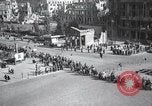 Standbild kommunistische Demonstration Berlin Deutschland, 1949, aus Sekunde 45 historischem Filmmaterial Videoclip 65675065705