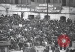 Standbild kommunistische Demonstration Berlin Deutschland, 1949, aus Sekunde 50 historischem Filmmaterial Videoclip 65675065705