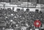 Standbild kommunistische Demonstration Berlin Deutschland, 1949, aus Sekunde 51 historischem Filmmaterial Videoclip 65675065705