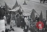 Standbild kommunistische Demonstration Berlin Deutschland, 1949, aus Sekunde 58 historischem Filmmaterial Videoclip 65675065705