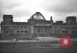 Standbild politischen Kundgebung Berlin Deutschland, 1949, aus Sekunde 3 historischem Filmmaterial Videoclip 65675065706