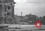 Standbild politischen Kundgebung Berlin Deutschland, 1949, aus Sekunde 8 historischem Filmmaterial Videoclip 65675065706