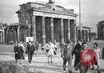 Standbild politischen Kundgebung Berlin Deutschland, 1949, aus Sekunde 25 historischem Filmmaterial Videoclip 65675065706
