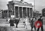 Standbild politischen Kundgebung Berlin Deutschland, 1949, aus Sekunde 26 historischem Filmmaterial Videoclip 65675065706