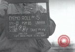 Standbild Memorial US-Kriegsgefangenen ausgeführt durch die Nazis bei Baugnez Malmedy Belgien Baugnez Belgien., 1945, aus Sekunde 31 historischem Filmmaterial Videoclip 65675065707