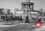 Standbild Reichstag Berlin Deutschland, 1949, aus Sekunde 29 historischem Filmmaterial Videoclip 65675065716