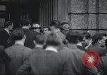 Immagine di Civili tedesco Berlino Germania, 1949, secondo 18 filmato di repertorio 65675065719