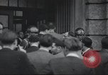 Immagine di Civili tedesco Berlino Germania, 1949, secondo 21 filmato di repertorio 65675065719