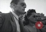 Immagine di Civili tedesco Berlino Germania, 1949, secondo 41 filmato di repertorio 65675065719