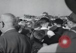 Immagine di Civili tedesco Berlino Germania, 1949, secondo 45 filmato di repertorio 65675065719