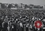 Immagine di Civili tedesco Berlino Germania, 1949, secondo 50 filmato di repertorio 65675065719