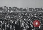 Immagine di Civili tedesco Berlino Germania, 1949, secondo 58 filmato di repertorio 65675065719