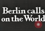 Standbild Freiheitskundgebung gegen die sowjetische Blockade Berlin Deutschland, 1948, aus Sekunde 7 historischem Filmmaterial Videoclip 65675065720
