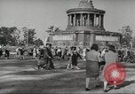 Standbild Freiheitskundgebung gegen die sowjetische Blockade Berlin Deutschland, 1948, aus Sekunde 14 historischem Filmmaterial Videoclip 65675065720