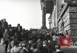 Standbild Freiheitskundgebung gegen die sowjetische Blockade Berlin Deutschland, 1948, aus Sekunde 34 historischem Filmmaterial Videoclip 65675065720