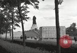 Immagine di Guerra sovietica memorial Berlino Germania, 1953, secondo 40 filmato di repertorio 65675065722