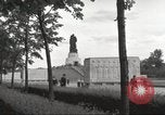 Immagine di Guerra sovietica memorial Berlino Germania, 1953, secondo 43 filmato di repertorio 65675065722