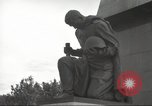 Immagine di Guerra sovietica memorial Berlino Germania, 1953, secondo 62 filmato di repertorio 65675065722