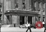 Immagine di Il Rathaus Berlino Germania, 1953, secondo 36 filmato di repertorio 65675065725