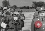 Standbild Canadian Women's Army Corps Kanada, 1940, aus Sekunde 6 historischem Filmmaterial Videoclip 65675065733