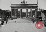 Standbild skater Berlin Deutschland, 1932, aus Sekunde 6 historischem Filmmaterial Videoclip 65675065737