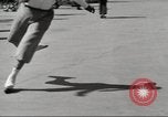 Standbild skater Berlin Deutschland, 1932, aus Sekunde 13 historischem Filmmaterial Videoclip 65675065737