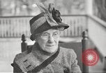 Image aide aux nécessiteux âgés de United States USA, 1939, de la seconde 10 séquences d'archives historiques vidéo 65675065741