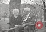 Image aide aux nécessiteux âgés de United States USA, 1939, de la seconde 22 séquences d'archives historiques vidéo 65675065741
