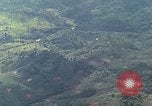 Standbild Marine Jet Jagdbomben Viet Cong Position Quang Ngai Vietnam, 1967, aus Sekunde 5 historischem Filmmaterial Videoclip 65675065746