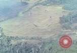 Standbild Marine Jet Jagdbomben Viet Cong Position Quang Ngai Vietnam, 1967, aus Sekunde 41 historischem Filmmaterial Videoclip 65675065746