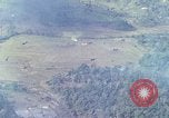 Standbild Marine Jet Jagdbomben Viet Cong Position Quang Ngai Vietnam, 1967, aus Sekunde 46 historischem Filmmaterial Videoclip 65675065746