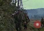 Immagine di Stati Uniti Marines in pattuglia Quang Ngai Vietnam, 1967, secondo 21 filmato di repertorio 65675065748