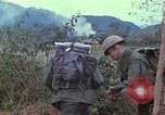 Immagine di Stati Uniti Marines in pattuglia Quang Ngai Vietnam, 1967, secondo 54 filmato di repertorio 65675065748