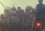 Standbild Vereinigten Staaten Marines Con Thien Vietnam, 1967, aus Sekunde 6 historischem Filmmaterial Videoclip 65675065751