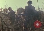 Standbild Vereinigten Staaten Marines Con Thien Vietnam, 1967, aus Sekunde 10 historischem Filmmaterial Videoclip 65675065751