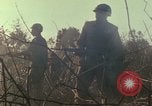 Standbild Vereinigten Staaten Marines Con Thien Vietnam, 1967, aus Sekunde 12 historischem Filmmaterial Videoclip 65675065751