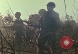 Standbild Vereinigten Staaten Marines Con Thien Vietnam, 1967, aus Sekunde 13 historischem Filmmaterial Videoclip 65675065751