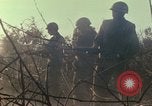 Standbild Vereinigten Staaten Marines Con Thien Vietnam, 1967, aus Sekunde 15 historischem Filmmaterial Videoclip 65675065751