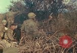 Standbild Vereinigten Staaten Marines Con Thien Vietnam, 1967, aus Sekunde 29 historischem Filmmaterial Videoclip 65675065751