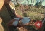 Standbild US Marines voraus Con Thien Vietnam, 1967, aus Sekunde 37 historischem Filmmaterial Videoclip 65675065752