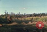 Standbild US Marines voraus Con Thien Vietnam, 1967, aus Sekunde 58 historischem Filmmaterial Videoclip 65675065752