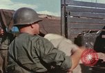 Standbild USA Soldaten Vietnam, 1966, aus Sekunde 47 historischem Filmmaterial Videoclip 65675065753