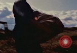 Standbild USA Soldaten Vietnam, 1966, aus Sekunde 56 historischem Filmmaterial Videoclip 65675065753