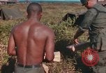 Standbild USA Soldaten Vietnam, 1966, aus Sekunde 60 historischem Filmmaterial Videoclip 65675065753
