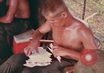 Standbild USA Soldaten Vietnam, 1966, aus Sekunde 17 historischem Filmmaterial Videoclip 65675065754