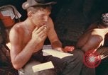 Standbild USA Soldaten Vietnam, 1966, aus Sekunde 26 historischem Filmmaterial Videoclip 65675065754