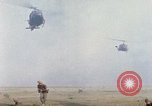 Immagine di Soldati americani Il Vietnam, 1966, secondo 30 filmato di repertorio 65675065758