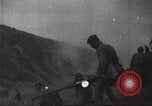 Immagine di La fanteria sovietica Fronte orientale teatro europeo, 1944, secondo 23 filmato di repertorio 65675065829