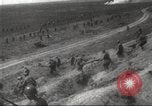 Immagine di La fanteria sovietica Fronte orientale teatro europeo, 1944, secondo 33 filmato di repertorio 65675065829